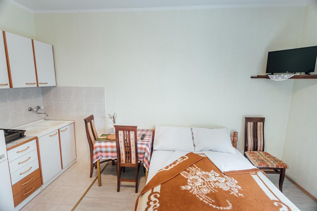 Guest House Bajceta Herceg Novi Exteriör bild